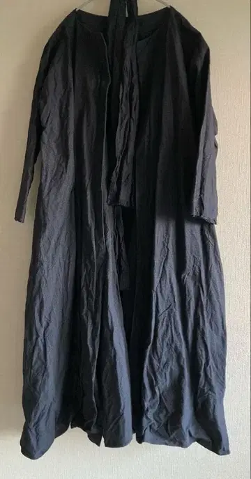 새상품급 DANIELA GREGIS 버튼리스 코트