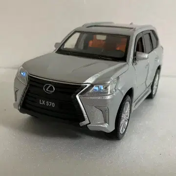 1/32 약 15cm 렉서스 LX 570 다이캐스트 미니카