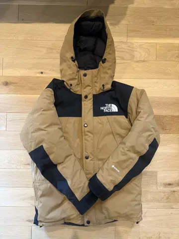 THE NORTH FACE Mountain Down Jacket
