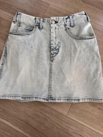 Andmary heart hip denim skirt M 사이즈