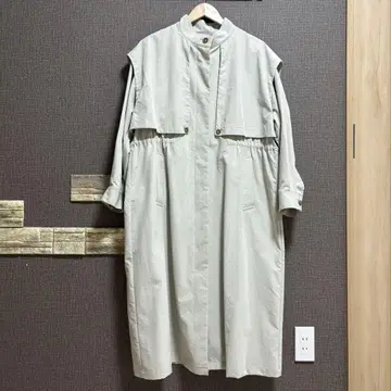 새상품급 LOWRYSFARM 경량 아우터 트렌치코트 가을 아우터