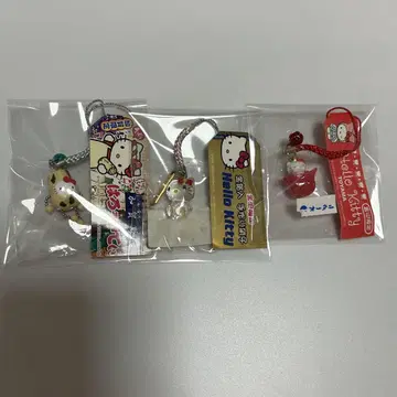 헬로키티 지역 한정 스트랩 묶음 판매