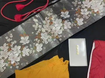 후리소데 오비, 오비 고정 띠, 옷깃