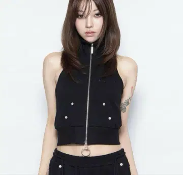 THEREDTHREAD S logo jersey tops black