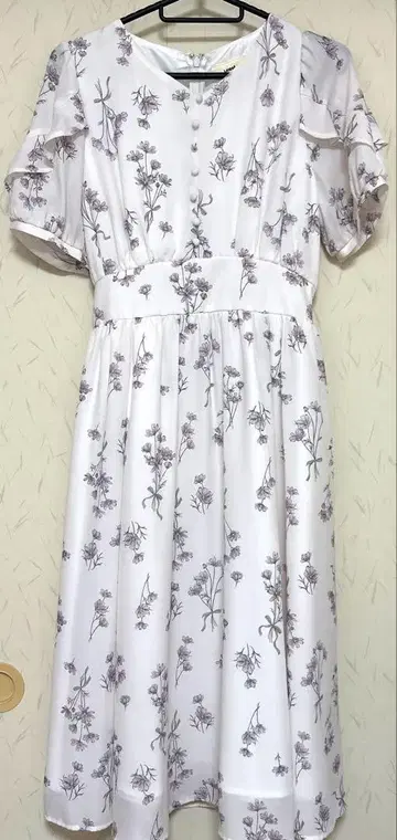 레스 빠세 코스모스 꽃무늬 원피스