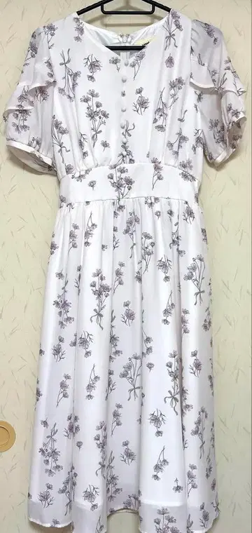 레스 빠세 코스모스 꽃무늬 원피스