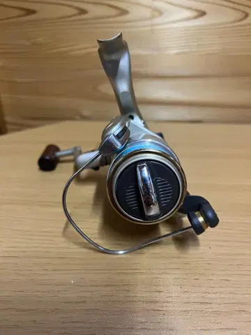시마노 울테그라 XT 3000 다이와 엠블럼-X 2000C