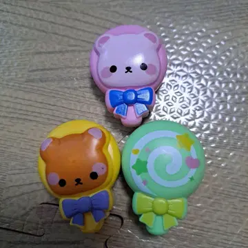 곰과 캔디의 달리는 자동차