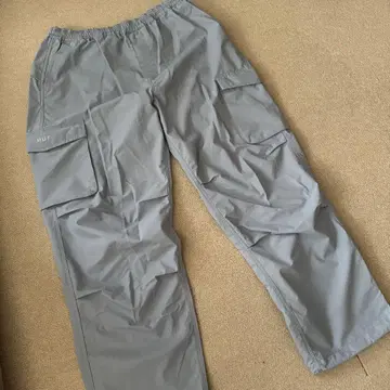 HUF 쉘 팬츠