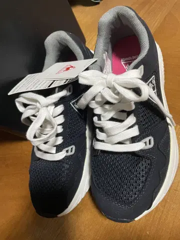 르꼬끄 스니커즈 러닝화 23cm