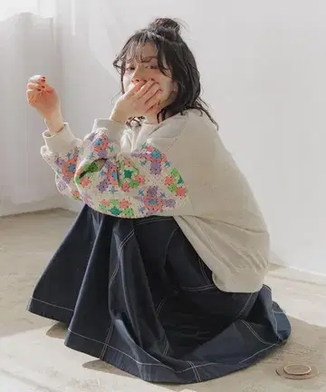 니코앤드 nikoand - 크로셰 콤비 풀오버 오트밀 M