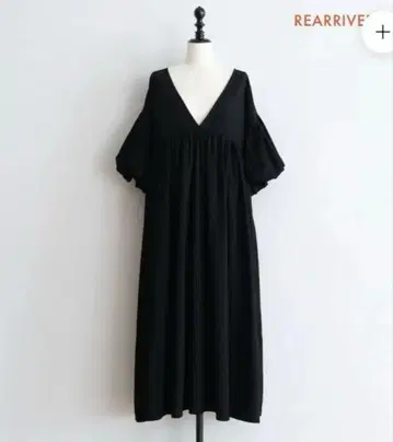 이번 시즌 시루무린 Cotton 개더 퍼프 슬리브 드레스