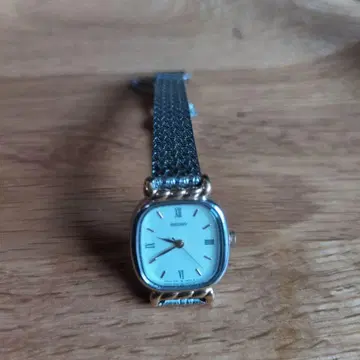 SEIKO 쿼츠 손목시계 화이트/골드