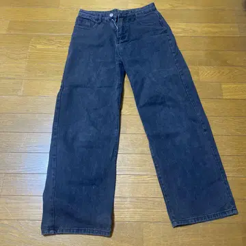 다크 그레이 스트레이트 데님