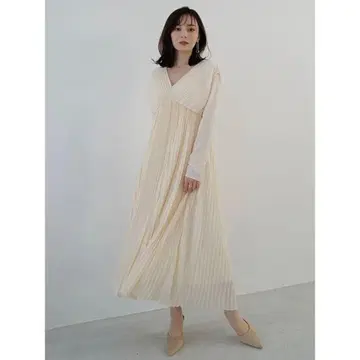 anuans 플리츠 디자인 원피스