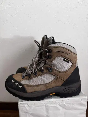 몽벨 캐러밴 등산화 사이즈 26cm