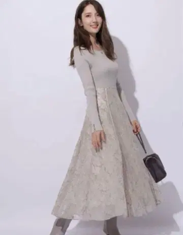 아푸와이저 리셰 배색 레이스 도킹 원피스