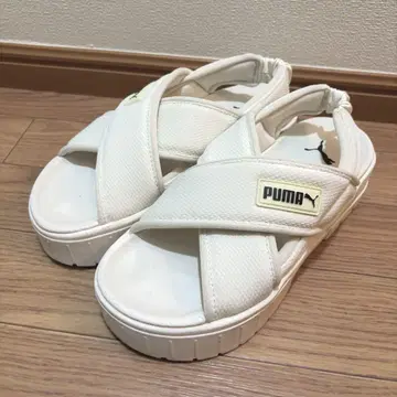 PUMA 통굽 샌들 24cm
