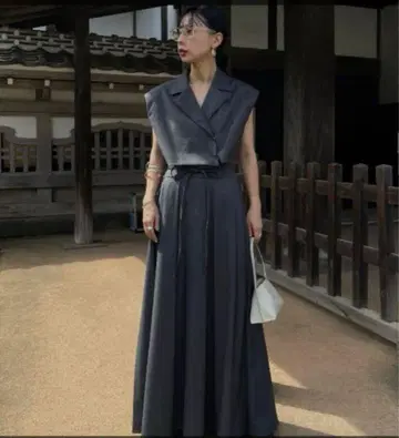 MANY WAY SHORT JACKET WITH SKIRT