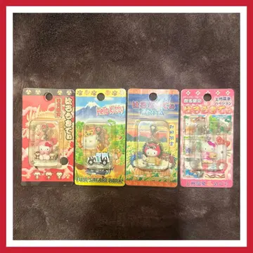 헬로키티 고장 키티 지퍼 참 4종 Hello Kitty