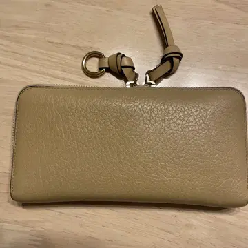 베이지 가죽 장지갑 지퍼식