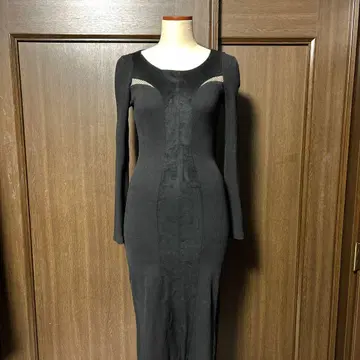 PUNKRAVE 이소재 절개 타이트 원피스