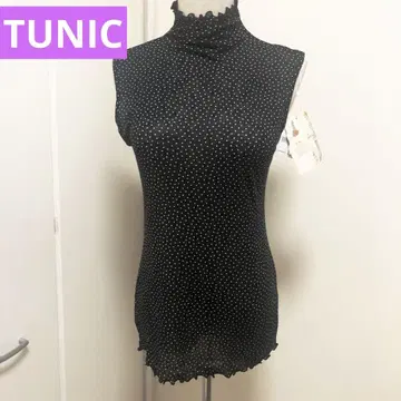 TUNIC 카모이 요코 하이넥 슬리브리스 이너 블랙 화이트 물방울 패턴