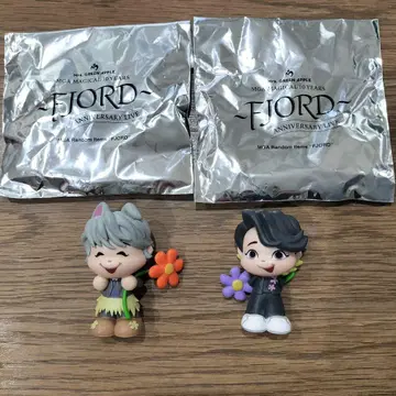 미세스 그린애플 FJORD 가챠 피규어 2체 세트