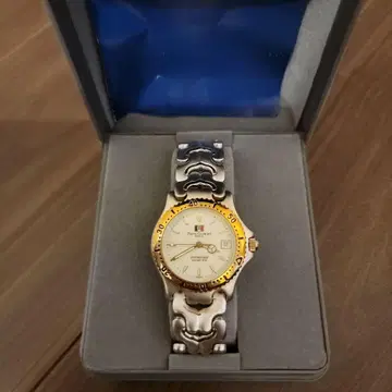 새상품! 쿼츠 손목시계 실버/골드