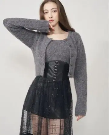 미사용 새상품 Darich 다리치 샤기 니트 앙상블 그레이