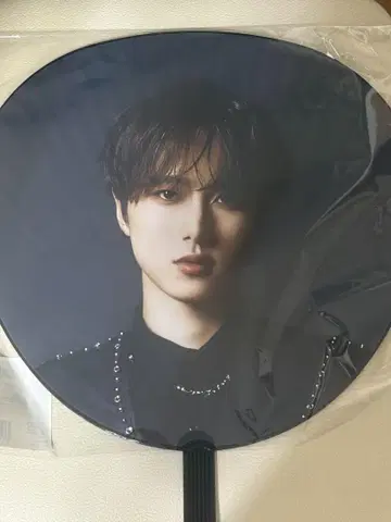 INI 오자키 타쿠미 부채 XQUARE