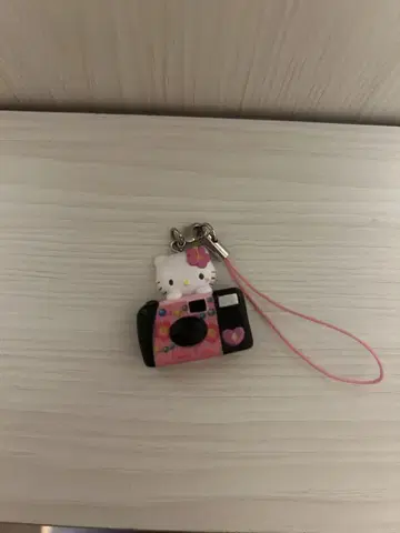 코갸루 키티 인스턴트 카메라 스트랩