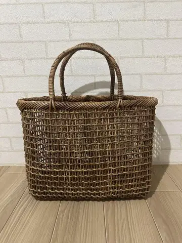 아케비 바스켓백