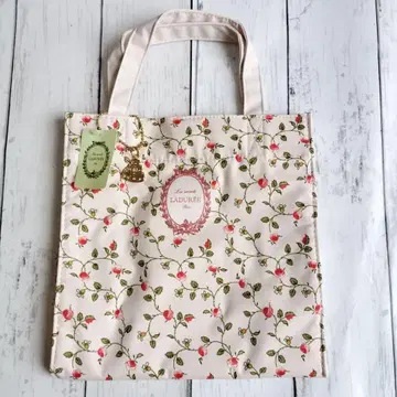 LADUREE 장미 패턴 토트백 완판템