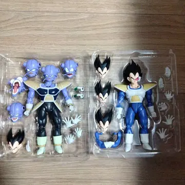 드래곤볼Z S.H.Figuarts 베지터&큐이 피규어