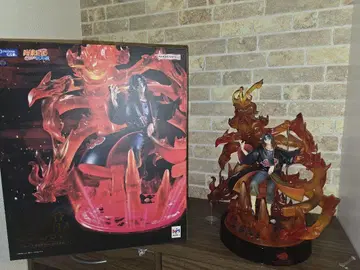 NARUTO 우치하 이타치 스사노오 빛나는 받침대 포함