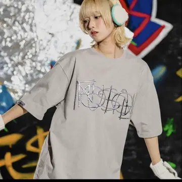 Vaundy FUSION 그레이 M 사이즈 로고T셔츠