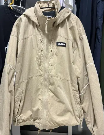 XLARGE 후드 부착 베이지 자켓