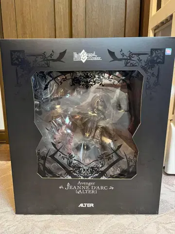ALTER 어벤져/잔 다르크[얼터] 1/7 피규어