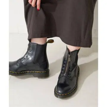 닥터마틴 1460 Gussett
