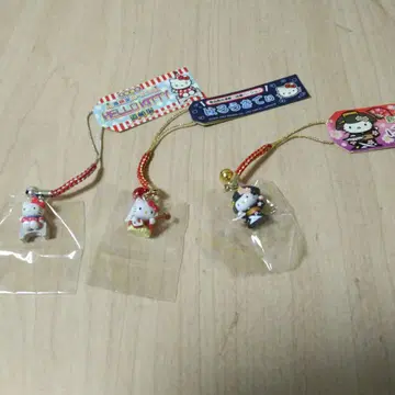헬로키티 스트랩 세트 (오사카, 아오모리, 도쿄 한정판)