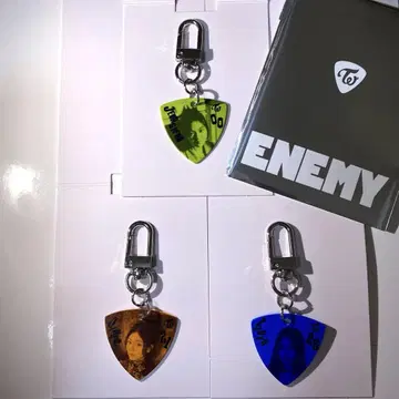 TWICE ENEMY 랜덤 피크 키링 정연 지효 쯔위
