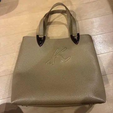 키타무라 kitamura 베이지 가죽 핸드백 로고