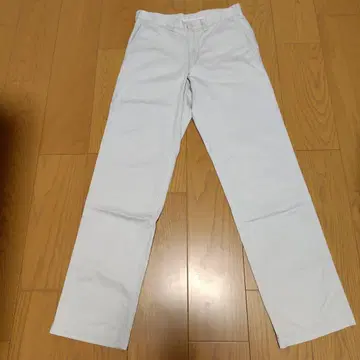 올드 유니클로 화이트 택 치노 팬츠