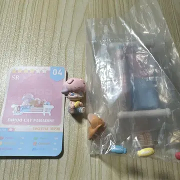 POP MART DIMOO CAT PARADISE SWEETIE