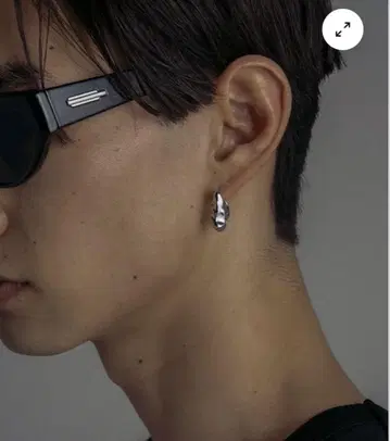 jentlouis 귀걸이 한쪽