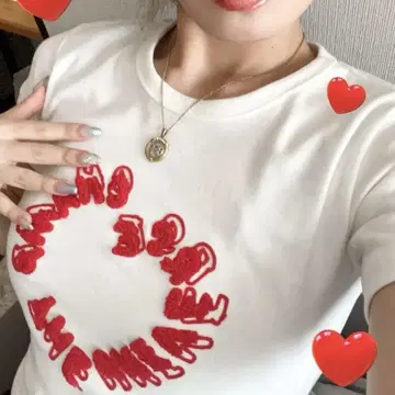 하트 자수 화이트 T셔츠 S 사이즈