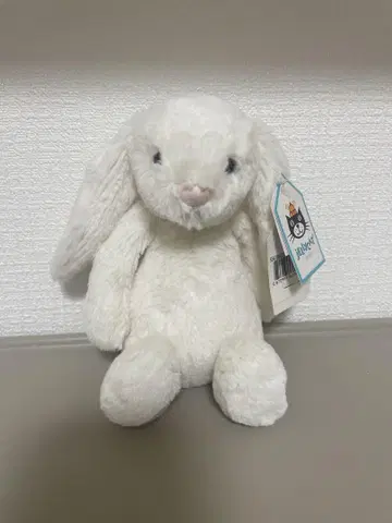 JELLYCAT 스몰 배쉬풀 크림 버니 봉제 인형