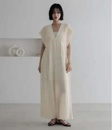 로리즈팜 요루우 셔링 살로펫 아이보리 M 사이즈