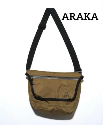[미사용 새상품] ARAKA 아라카 숄더백 카키 완판템